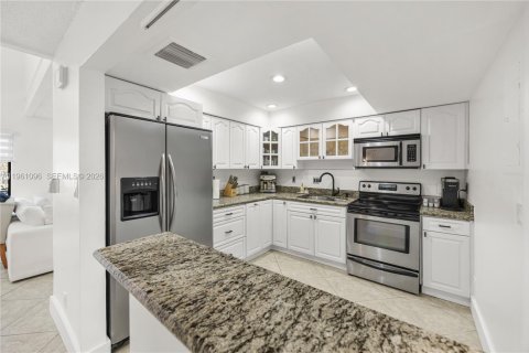 Touwnhouse à vendre à Davie, Floride: 2 chambres, 126.16 m2 № 2021999 - photo 18