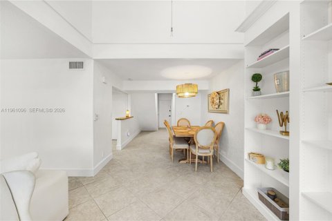 Touwnhouse à vendre à Davie, Floride: 2 chambres, 126.16 m2 № 2021999 - photo 7