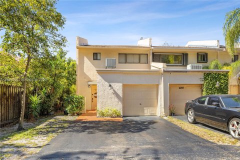 Touwnhouse à Davie, Floride 2 chambres, 126.16 m2 № 2021999