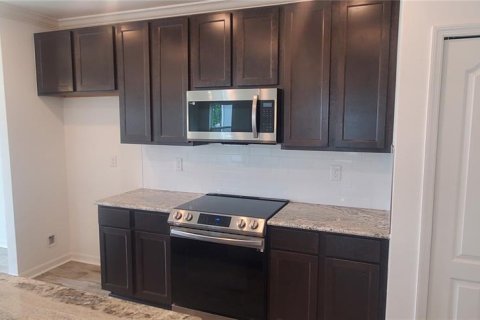 Casa en alquiler en Tampa, Florida, 4 dormitorios, 183.2 m2 № 1905989 - foto 6