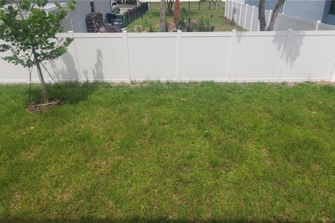 Casa en alquiler en Tampa, Florida, 4 dormitorios, 183.2 m2 № 1905989 - foto 20