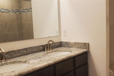 Casa en alquiler en Tampa, Florida, 4 dormitorios, 183.2 m2 № 1905989 - foto 14