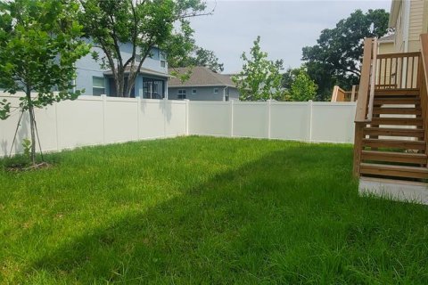 Casa en alquiler en Tampa, Florida, 4 dormitorios, 183.2 m2 № 1905989 - foto 18