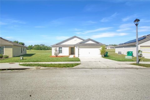 Villa ou maison à louer à Dundee, Floride: 3 chambres, 145.21 m2 № 2389362 - photo 6