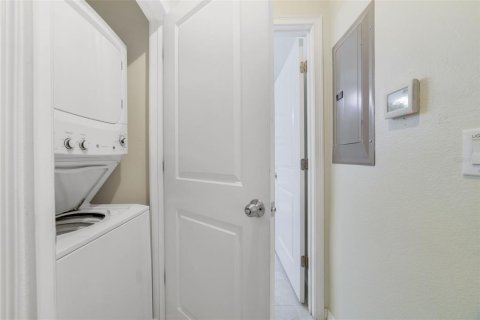 Condo in Kissimmee, Florida, 2 bedrooms  № 1386899 - photo 13