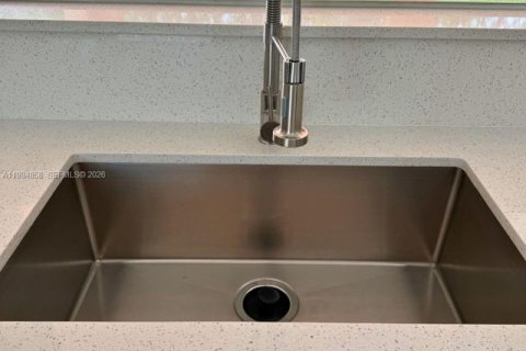 Купить виллу или дом в Майами, Флорида 4 спальни, 224.45м2, № 2047456 - фото 6