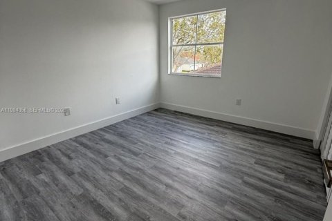 Купить виллу или дом в Майами, Флорида 4 спальни, 224.45м2, № 2047456 - фото 23