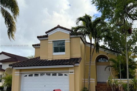 Дом в Майами, Флорида 4 спальни, 224.45м2 № 2047456