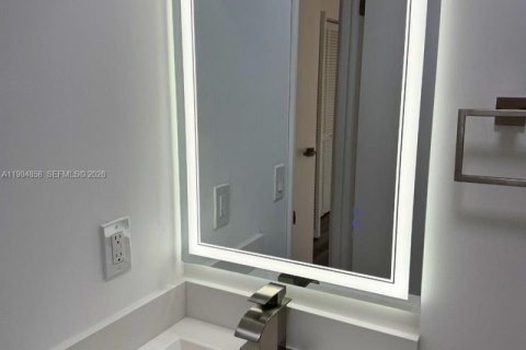 Купить виллу или дом в Майами, Флорида 4 спальни, 224.45м2, № 2047456 - фото 16