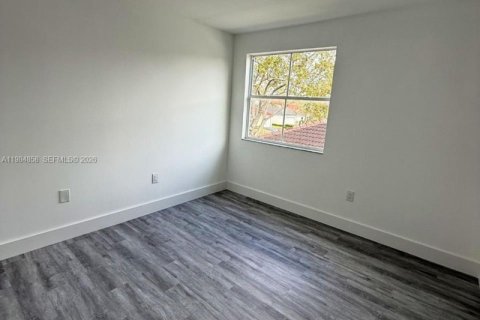 Купить виллу или дом в Майами, Флорида 4 спальни, 224.45м2, № 2047456 - фото 25