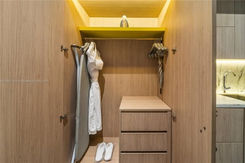 Hotel in Miami, Florida 58.25 sq.m. № 1977729 - photo 14