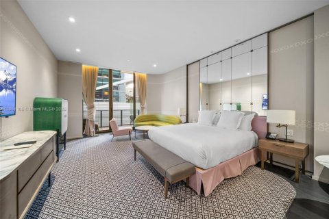 Hotel in Miami, Florida 58.25 sq.m. № 1977729 - photo 2