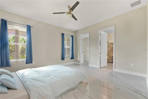 House in Palm Coast, Florida 4 bedrooms, 201.6 sq.m. № 1686982 - photo 15