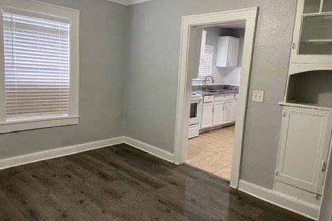 Apartment in Saint Petersburg, Florida 1 bedroom, 55.74 sq.m. № 2195237 - photo 6