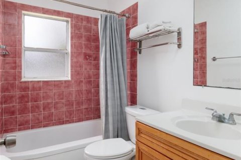 House in Saint Petersburg, Florida 2 bedrooms, 84.17 sq.m. № 1913595 - photo 17