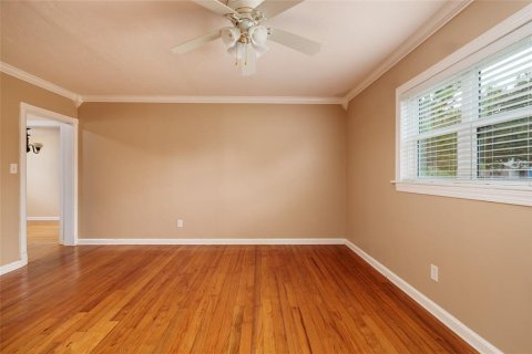 House in Saint Petersburg, Florida 2 bedrooms, 84.17 sq.m. № 1913595 - photo 14