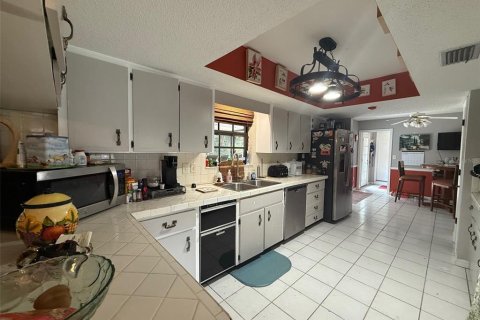 Купить виллу или дом в Деланд, Флорида 4 комнаты, 220.92м2, № 1911513 - фото 3