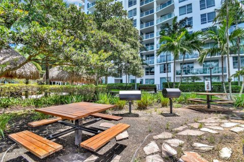 Condominio en venta en Sunrise, Florida, 2 dormitorios, 108.23 m2 № 1708400 - foto 12