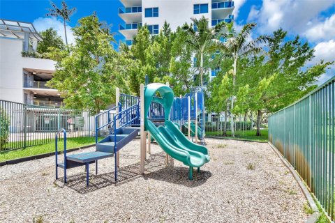Condominio en venta en Sunrise, Florida, 2 dormitorios, 108.23 m2 № 1708400 - foto 22