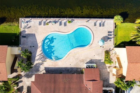 Condo in Aventura, Florida, 2 bedrooms  № 1953856 - photo 30