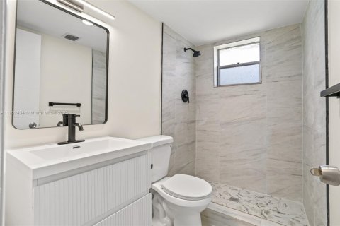Condo in Aventura, Florida, 2 bedrooms  № 1953856 - photo 16