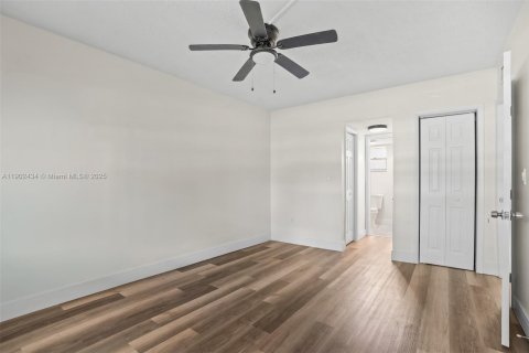 Condo in Aventura, Florida, 2 bedrooms  № 1953856 - photo 14