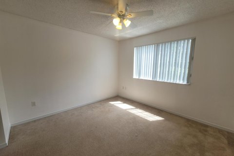 Apartment in West Palm Beach, Florida 2 bedrooms, 95.32 sq.m. № 2250935 - photo 7