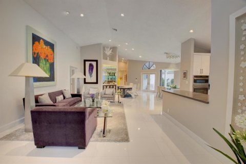 House in Boca Raton, Florida 3 bedrooms, 249.26 sq.m. № 2158394 - photo 22