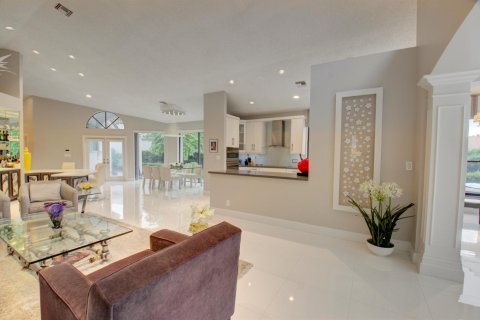 House in Boca Raton, Florida 3 bedrooms, 249.26 sq.m. № 2158394 - photo 23