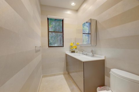 House in Boca Raton, Florida 3 bedrooms, 249.26 sq.m. № 2158394 - photo 28