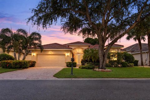 Casa en venta en Delray Beach, Florida, 3 dormitorios, 221.48 m2 № 2412237 - foto 3