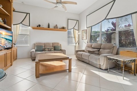 Casa en venta en Delray Beach, Florida, 3 dormitorios, 221.48 m2 № 2412237 - foto 14