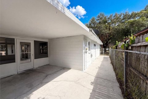 House in Orlando, Florida 3 bedrooms, 123.65 sq.m. № 2229901 - photo 27