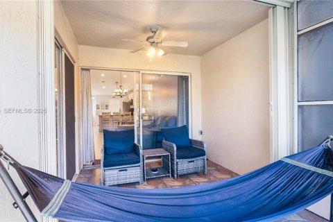 Townhouse in Delray Beach, Florida 2 bedrooms, 109.16 sq.m. № 2090502 - photo 23