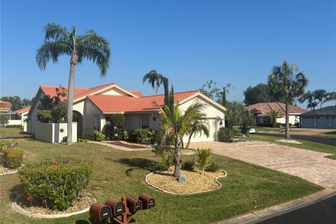 Casa en venta en Bradenton, Florida, 3 dormitorios, 169.27 m2 № 1644045 - foto 1