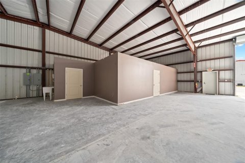 Commercial property in Wildwood, Florida № 2093000 - photo 10