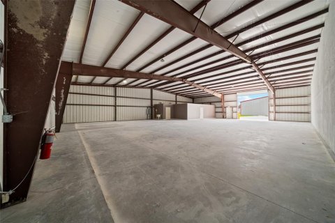 Commercial property in Wildwood, Florida № 2093000 - photo 9