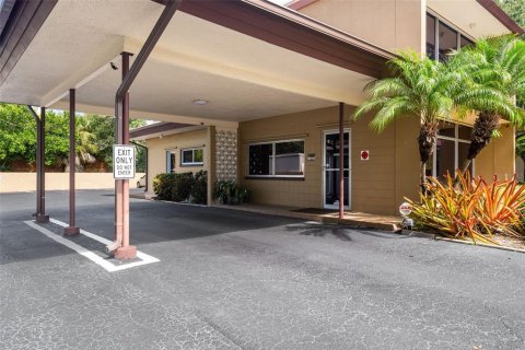 Immobilier commercial à vendre à Saint Petersburg, Floride: 160.26 m2 № 1279051 - photo 24