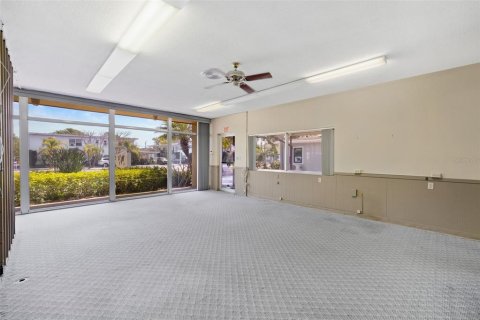 Immobilier commercial à vendre à Saint Petersburg, Floride: 160.26 m2 № 1279051 - photo 6