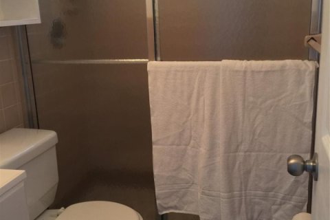 Снять в аренду коммерческую недвижимость в Форт-Лодердейл, Флорида 3 комнаты, 34.84м2, № 2082935 - фото 4