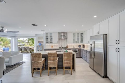 Villa ou maison à vendre à Cape Coral, Floride: 4 chambres, 182 m2 № 2156873 - photo 7