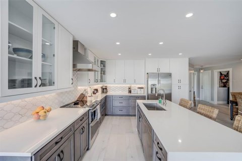 Villa ou maison à vendre à Cape Coral, Floride: 4 chambres, 182 m2 № 2156873 - photo 8