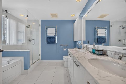 Copropriété à vendre à Fort Myers, Floride: 3 chambres, 152.92 m2 № 2389173 - photo 22