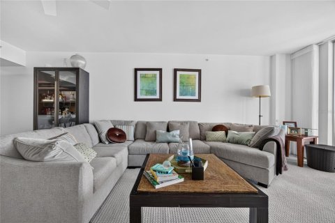 Copropriété à vendre à Fort Myers, Floride: 3 chambres, 152.92 m2 № 2389173 - photo 7