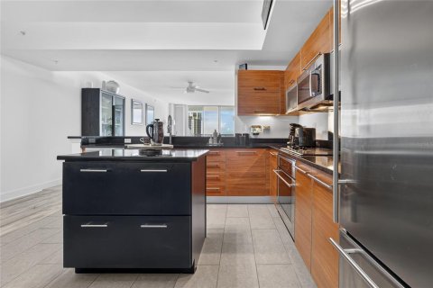 Copropriété à vendre à Fort Myers, Floride: 3 chambres, 152.92 m2 № 2389173 - photo 17