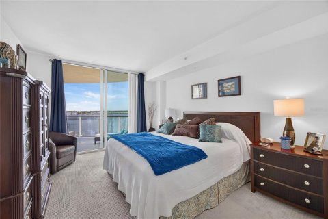 Copropriété à vendre à Fort Myers, Floride: 3 chambres, 152.92 m2 № 2389173 - photo 20