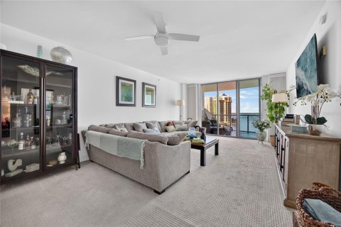 Copropriété à vendre à Fort Myers, Floride: 3 chambres, 152.92 m2 № 2389173 - photo 5