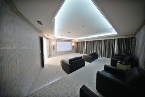 Casa en alquiler en Fort Lauderdale, Florida, 9 dormitorios, 2021.18 m2 № 2035861 - foto 9