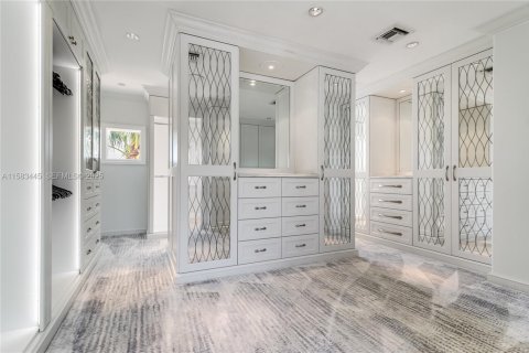 Casa en alquiler en Fort Lauderdale, Florida, 9 dormitorios, 2021.18 m2 № 2035861 - foto 7