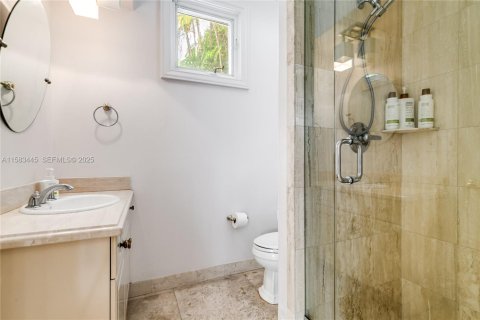 Casa en alquiler en Fort Lauderdale, Florida, 9 dormitorios, 2021.18 m2 № 2035861 - foto 25